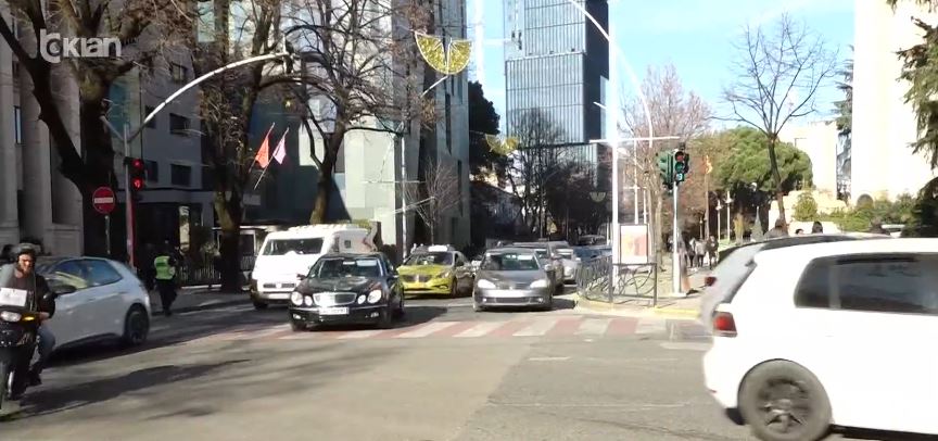 Mbi 1 milion makina qarkullojnë në rrugët e vendit