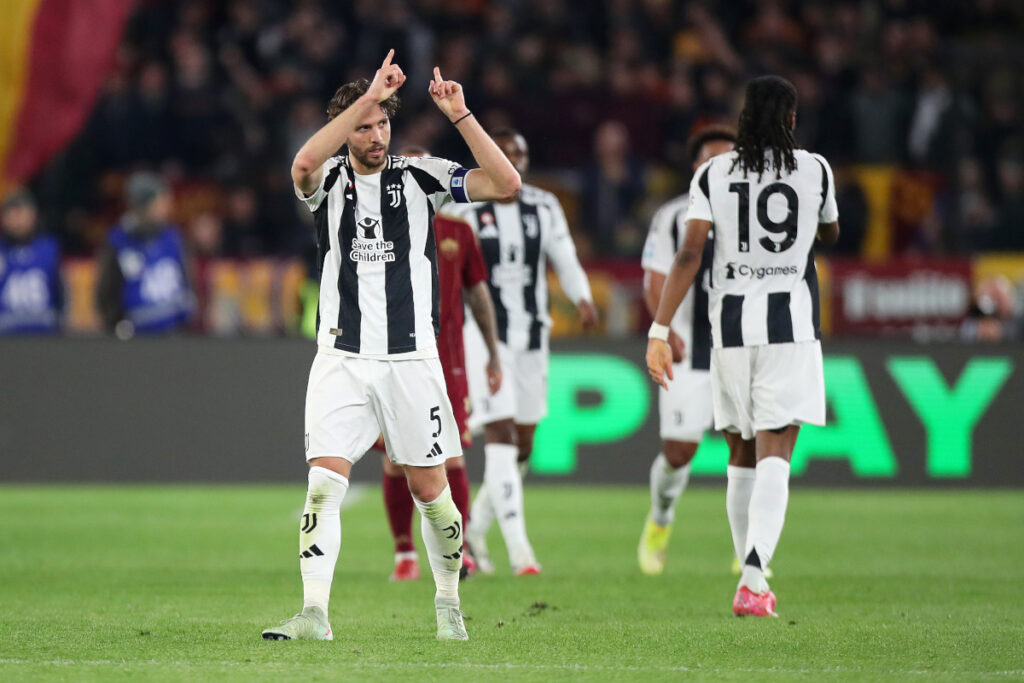 Vjen firma në kontratë, vendoset e ardhmja e Locatellit