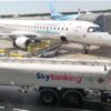 Lajm jo i mirë për pasagjerët/ S’ka kompensim për anulimet e fluturimeve nga mungesa e karburantit