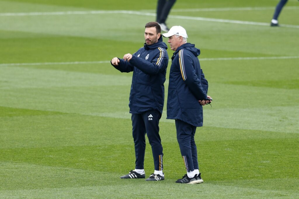 Djali i Carlo Ancelottit rikthehet në Europë, do të drejtojë në Champions