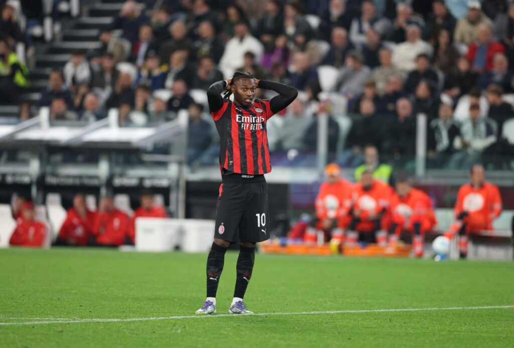 Leao pret Premier League, vetëm një ofertë për portugezin