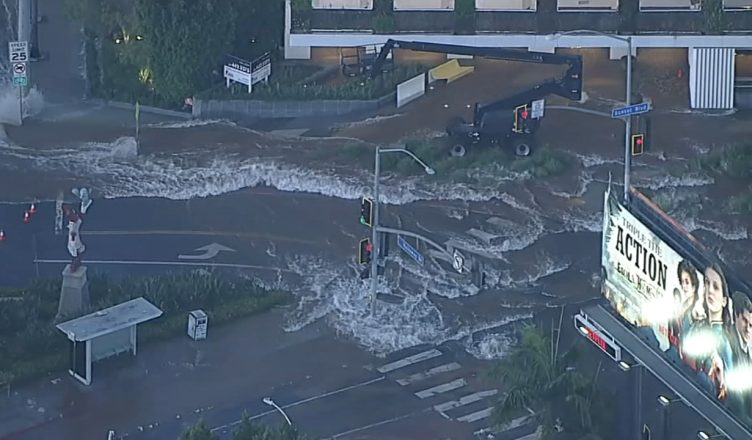 Çahet tubacioni 110-vjeçar i ujit në Los Angeles, përmbytet Hollywoodi Perëndimor dhe mbyllen bizneset (VIDEO)