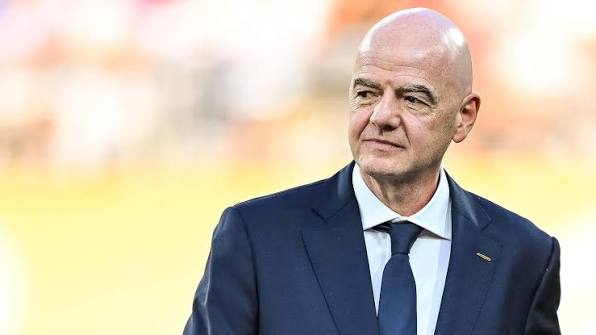 Figura të larta të FIFA-s i kërkojnë Infantinos ta heqë ose ta depolitizojë çmimin e paqes