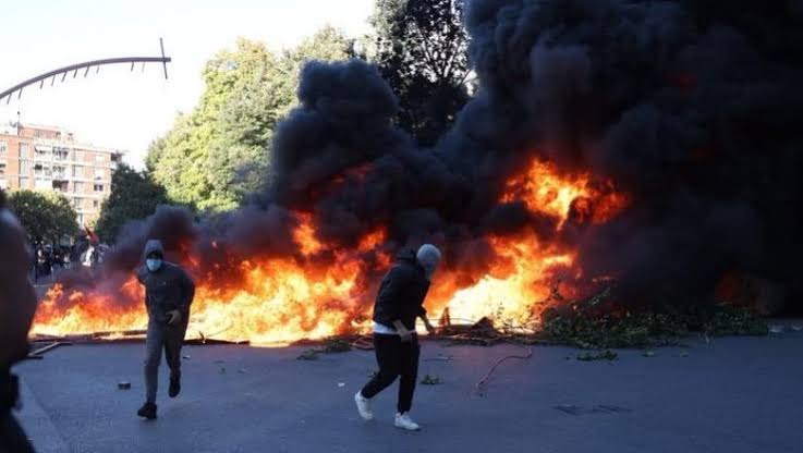 4 ditë protesta dhe përplasje, BBC i kushton vëmendje situatës në Tiranë