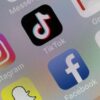 Norvegjia ndalon aksesin në TikTok, Snapchat dhe Roblox për të miturit nën 16 vjeç